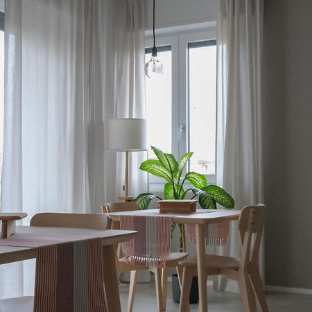 B&B Colori Del Lago Brebbia ภายนอก รูปภาพ