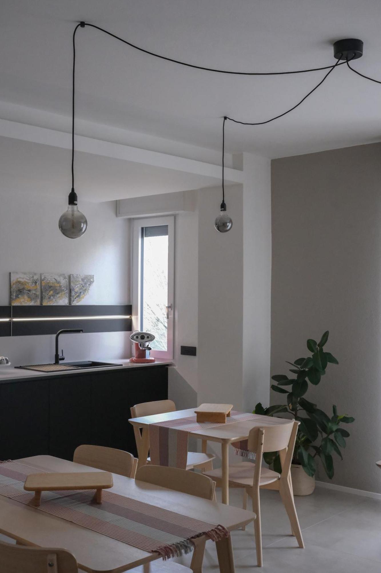 B&B Colori Del Lago Brebbia ภายนอก รูปภาพ